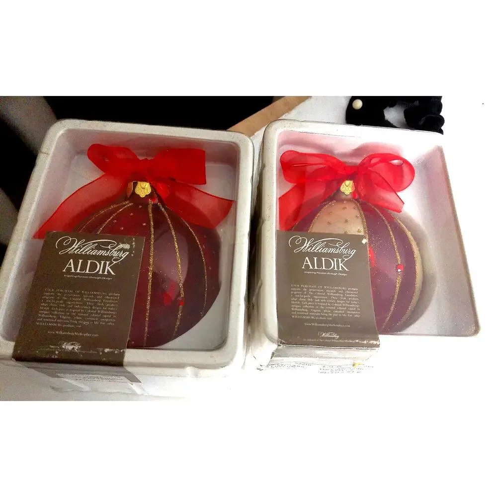Vintage Williamsburg Aldik Glass Christmas Ornaments Set Of 2  New